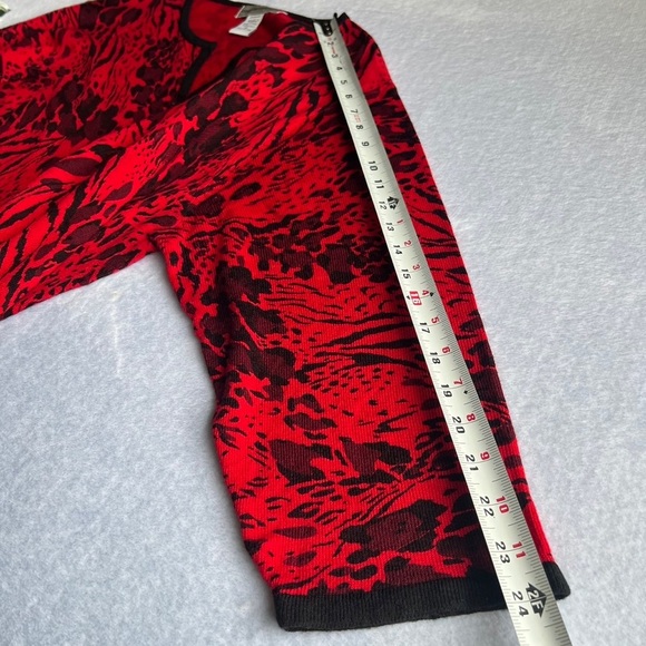 Women’s Sz 1X Red Leopard Print Sweater Deep V-Neck 3/4 Sleeve Lightweight - Picture 5 of 9